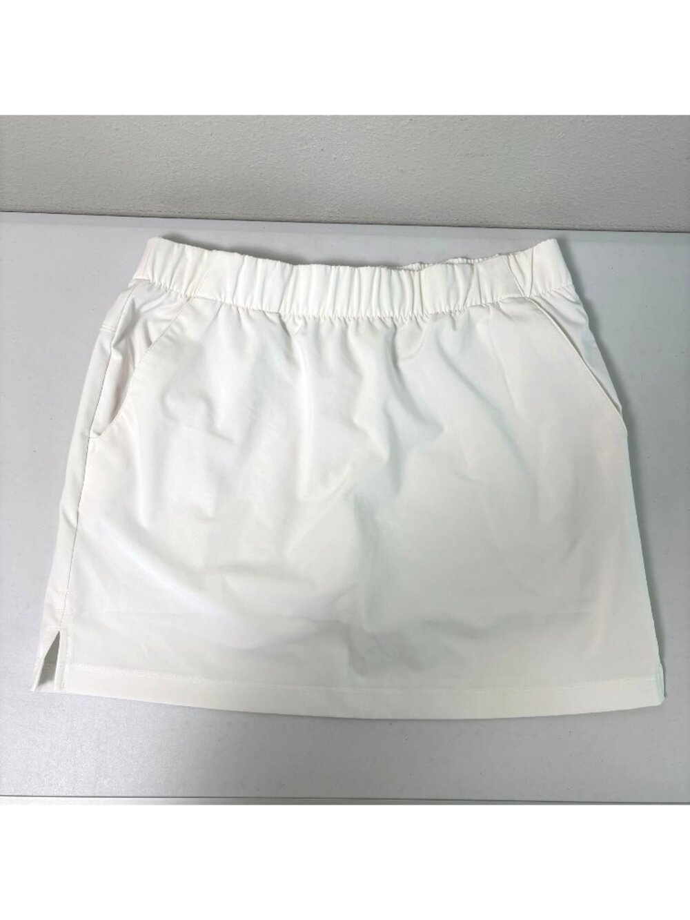 Columbia Skort Womens Size M White Skirt Shorts Pull On Elastic Waist Athleisure